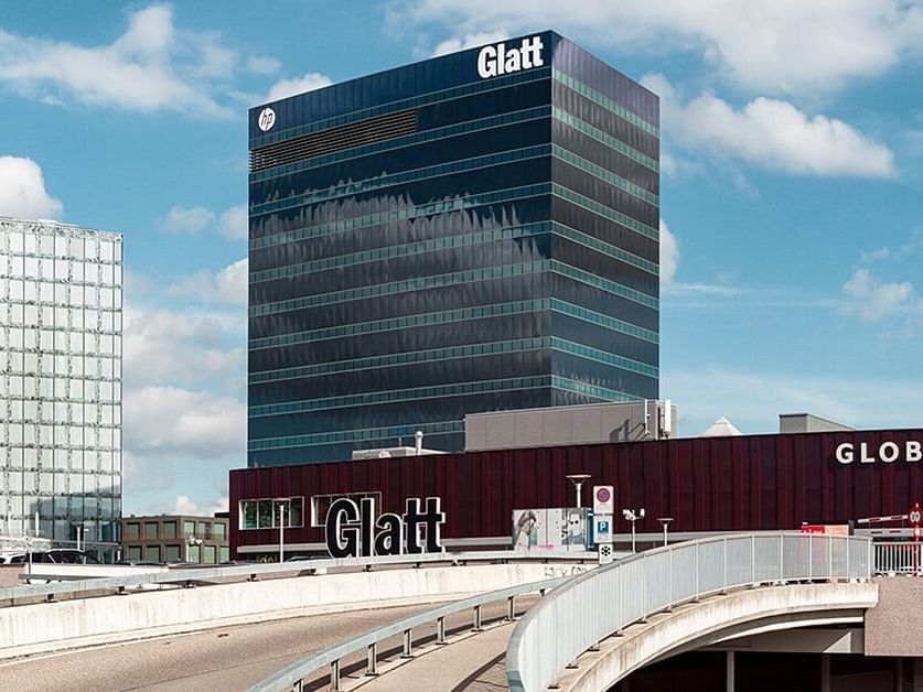 Exterior of Glatt shopping mall near Best Western Spirgarten