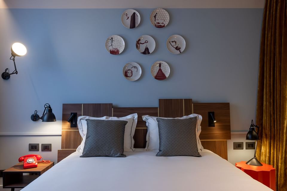 A cozy room with ceramic wall decor & bed, Urban Hive Milano
