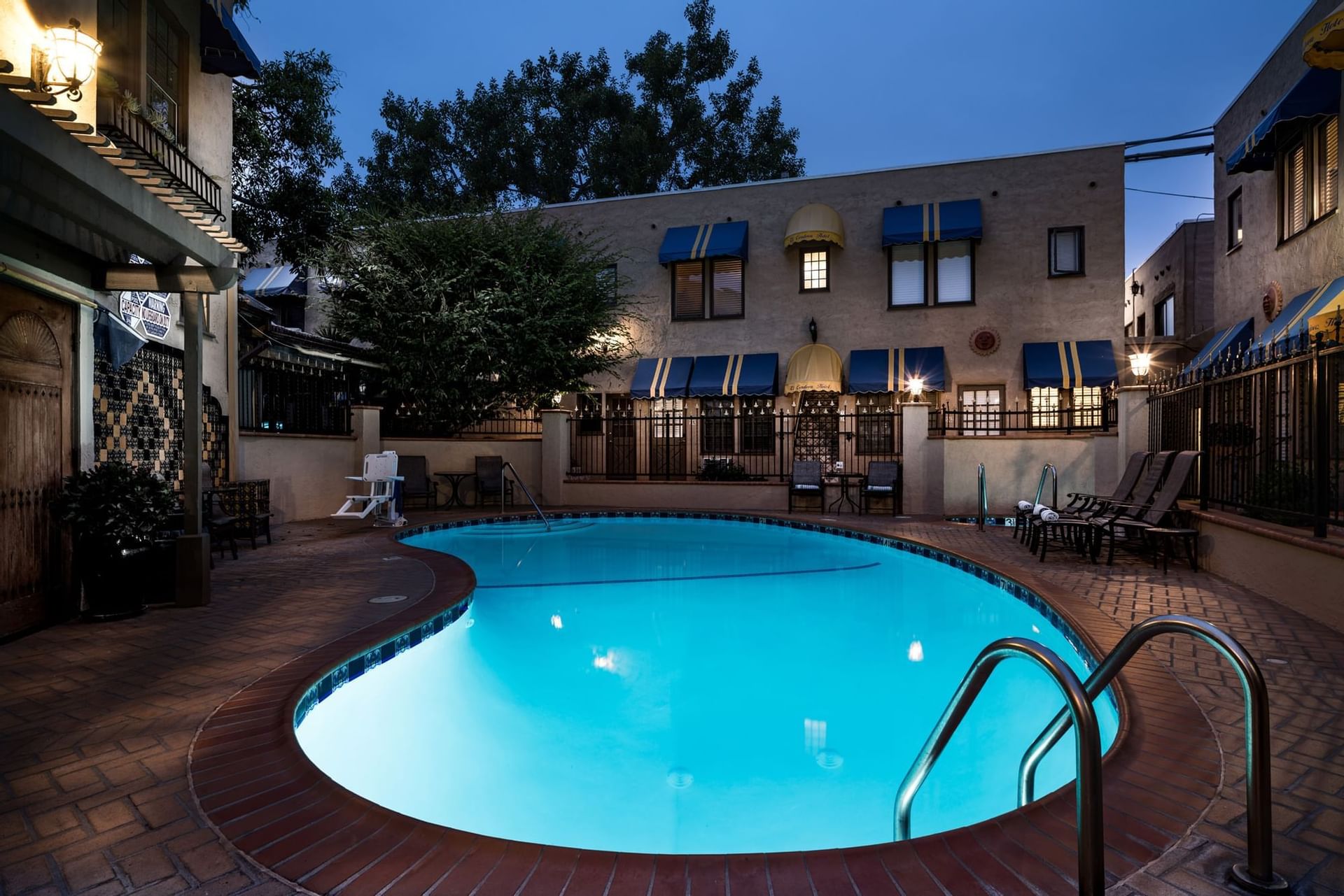 About us El Cordova Hotel