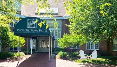 Entrance view of Avon Old Farms Hotel