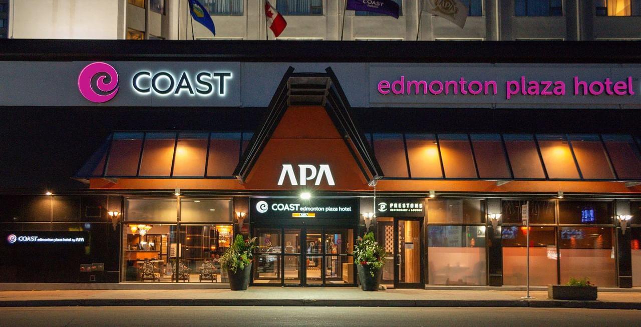 Coast Edmonton Plaza Hotel by APA Exterior