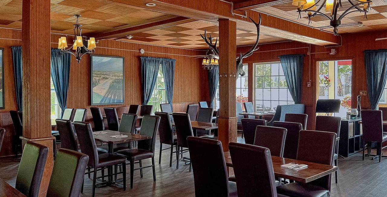 Indoor of Tekarra Lodge Dining Room with tables and chairs