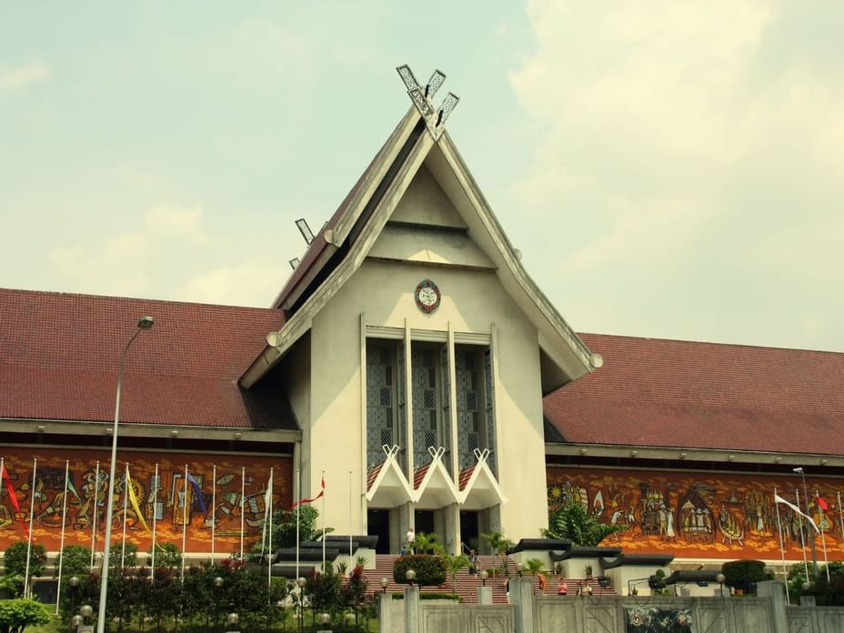 national-museum-of-malaysia-explore-kuala-lumpur-the-gardens-hotel