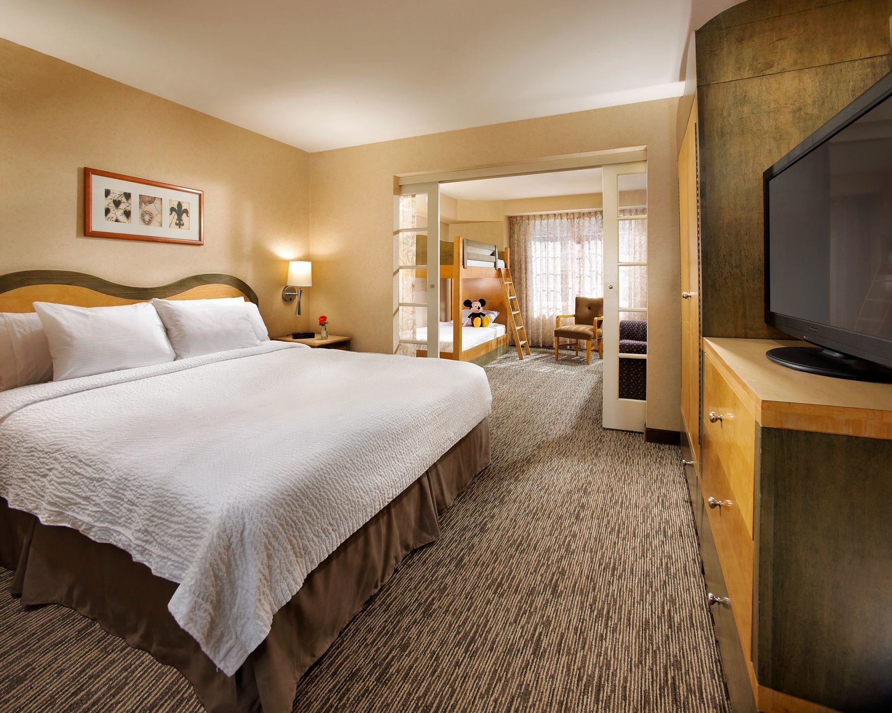 Hotels in Santa Ana, CA | Holiday Inn Express & Suites Santa Ana - Orange  County