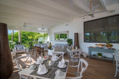 Dining table set-up in Plano Picado restaurant, Club Hemingway