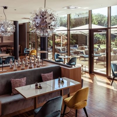 Garten Restaurant & Living Lounge at Falkensteiner Hotels