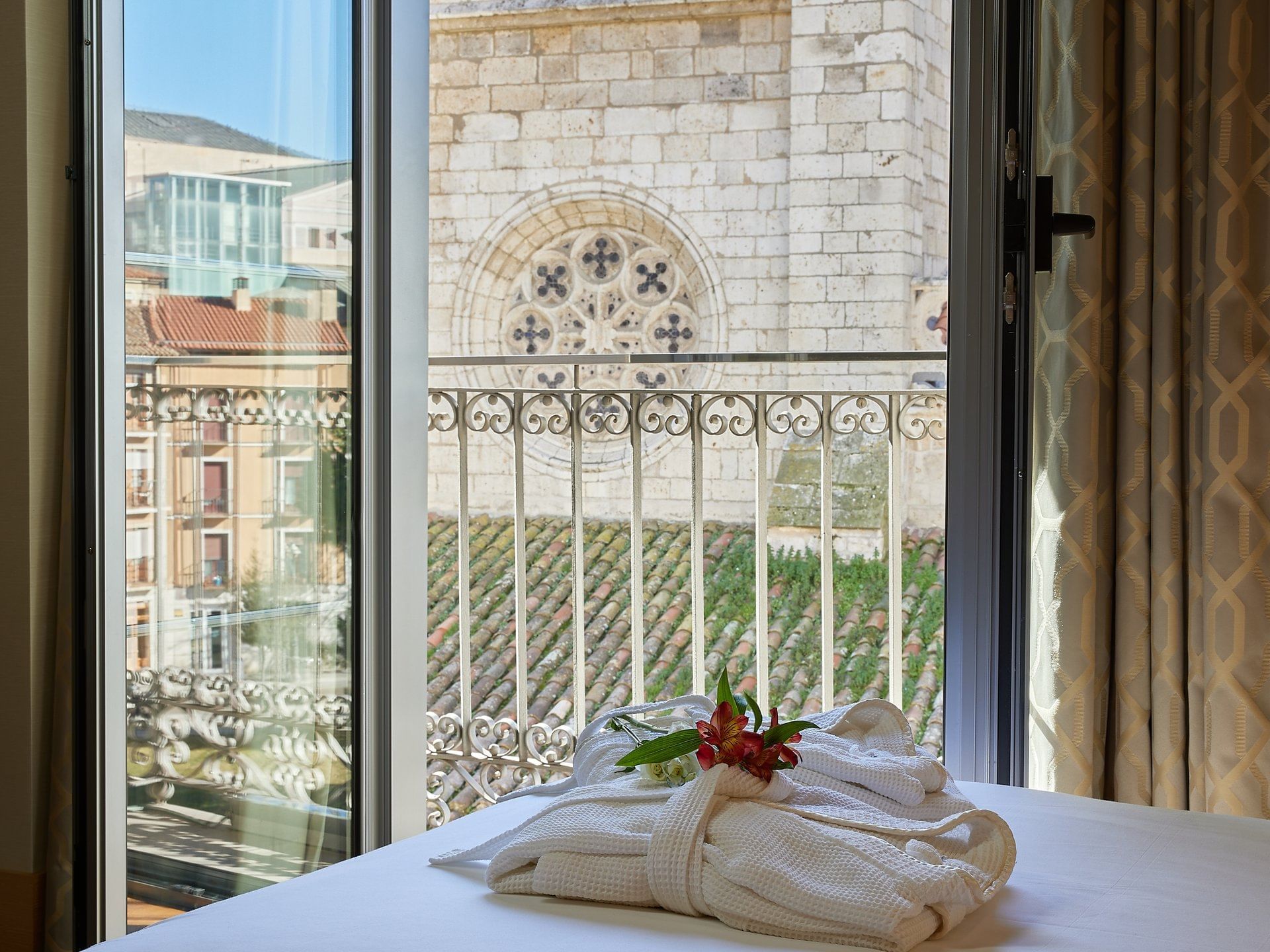 Old Town View Deluxe Suite at Nexus Valladolid Suites & Hotel