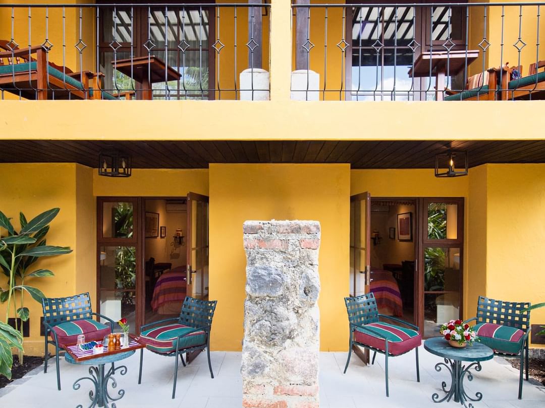 The open-air lounge area of Premium Garden at Porta Hotel Antigua