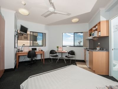 Deluxe Corner Double Unit