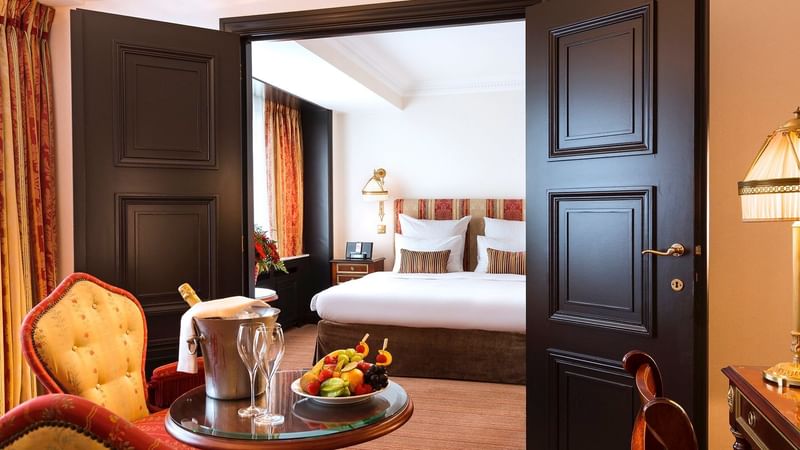 Warwick Suite