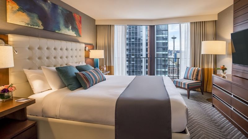 Magnolia Suite room with a balcony view at Warwick Seattle