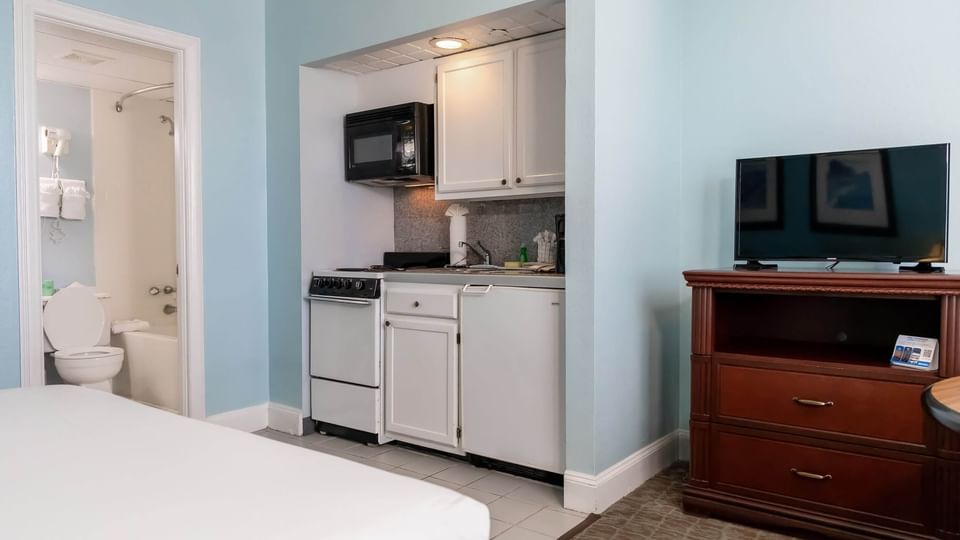 Full kitchen with mini-fridge in Studio at Brigantine Beach