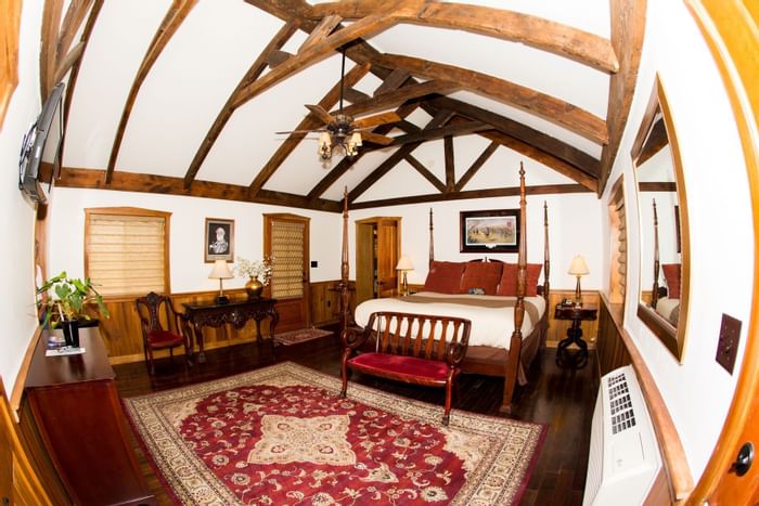 Bedroom in a lodge at Gettysburg.