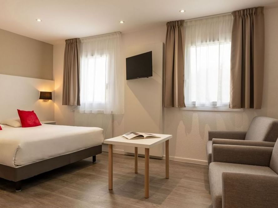 View of Bedroom in Family Room at The Originals Hotels