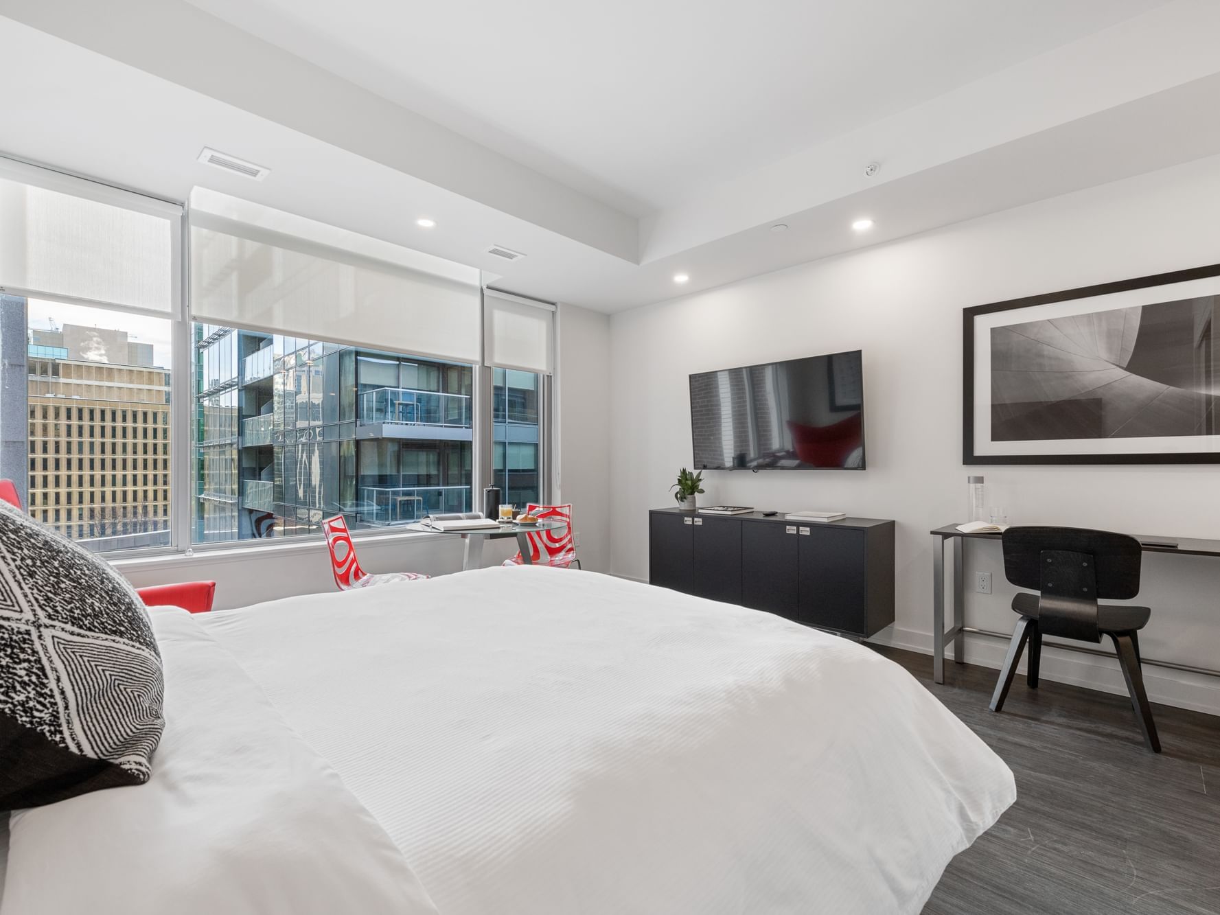 Bedroom arrangement in Junior Suite at ReStays Ottawa
