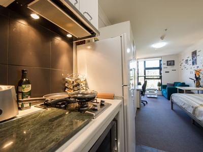 UniLodge @ ANU – Lena Karmel Lodge_Studio Long ANU Campus Accommodation