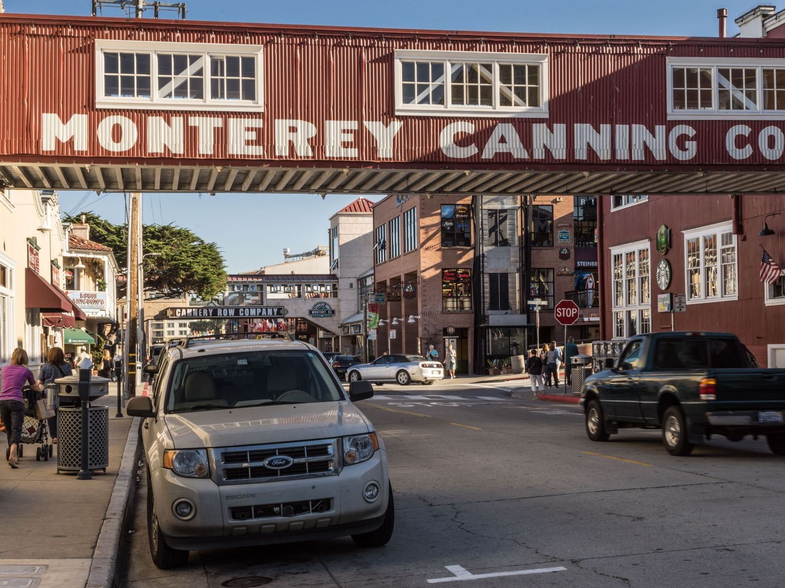 Monterey Bay Aquarium opens store on Cannery Row in Monterey