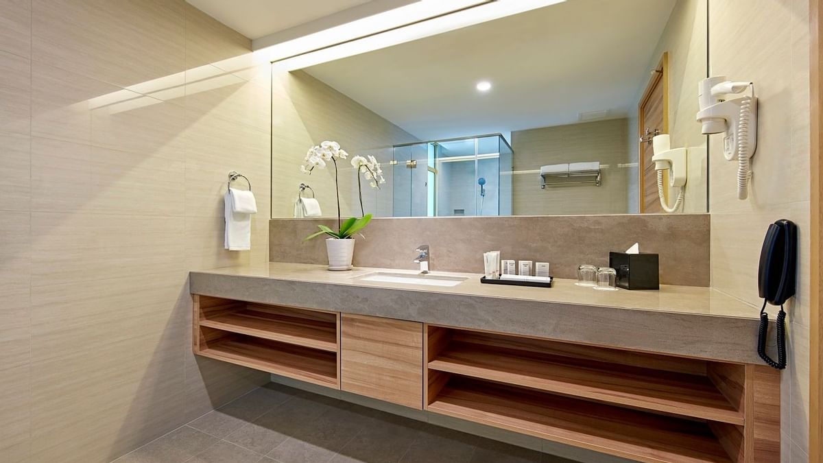 Bathroom vanity in Deluxe Plus Executive Room at Sunway Lagoon