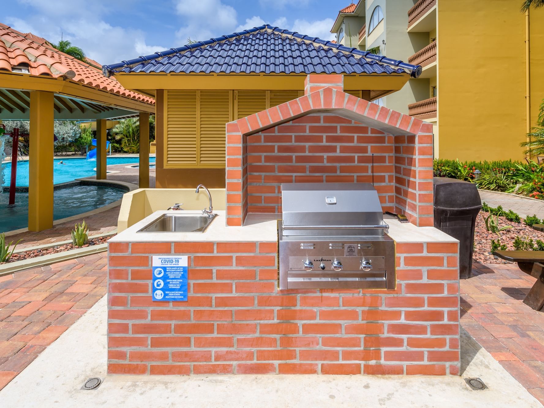 bbq-area-eagle-aruba-resort