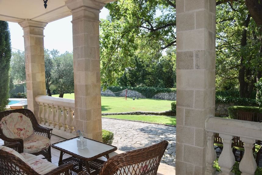 Sitting Area with a Garden View at Pervanovo Villa Tereza