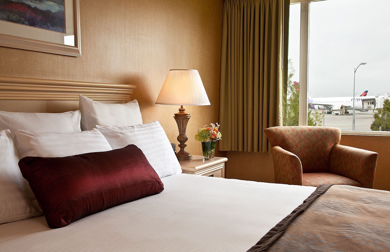 Coast Queen | Coast Gateway Hotel