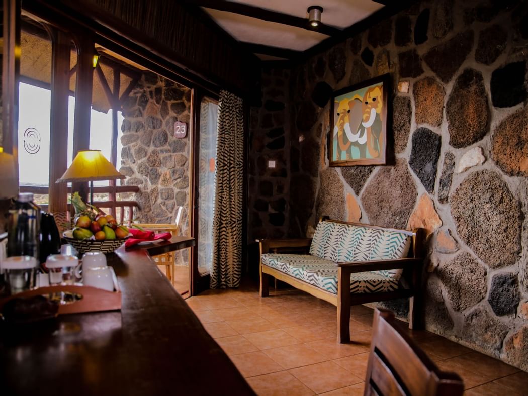 Standard room -sitting area with view of the park