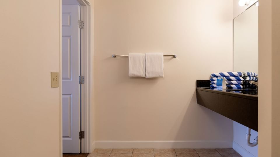 One-Bedroom Accessible Suite