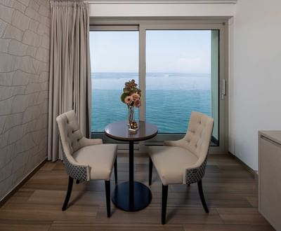 Sitting area in Amoris Room at Sublimis Boutique Hotel Camogli