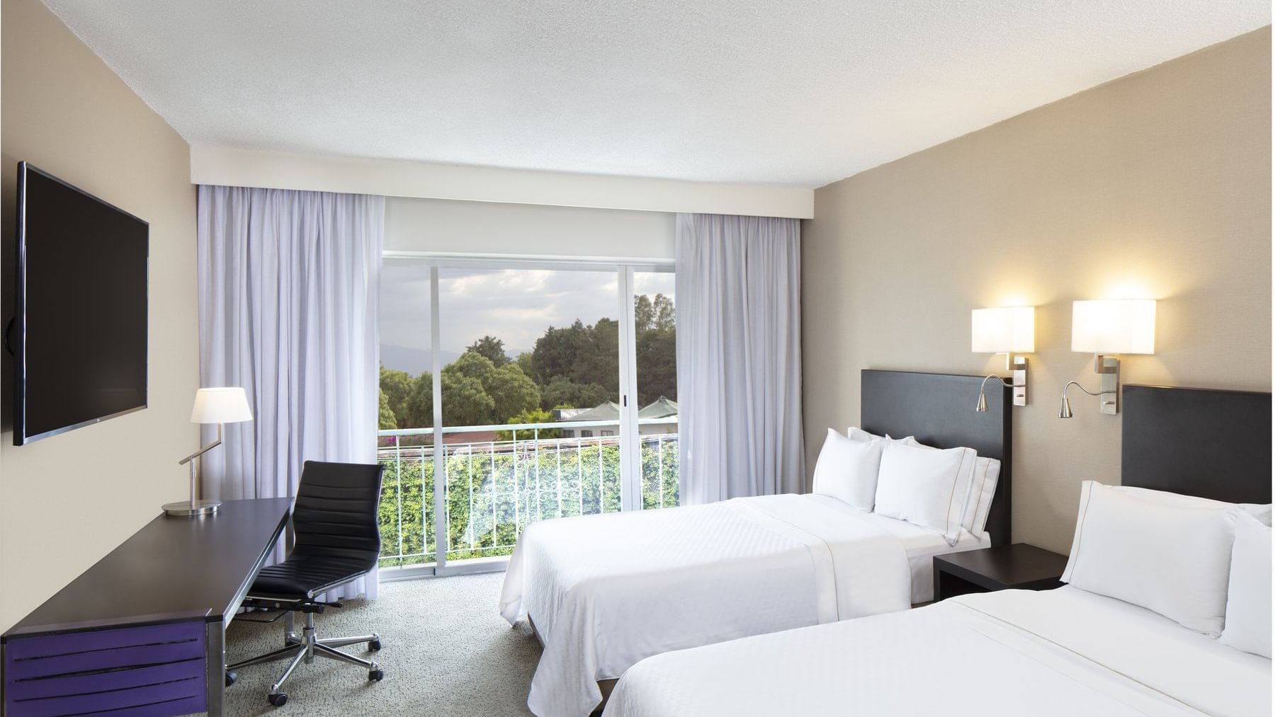 Executive Room Double (2)