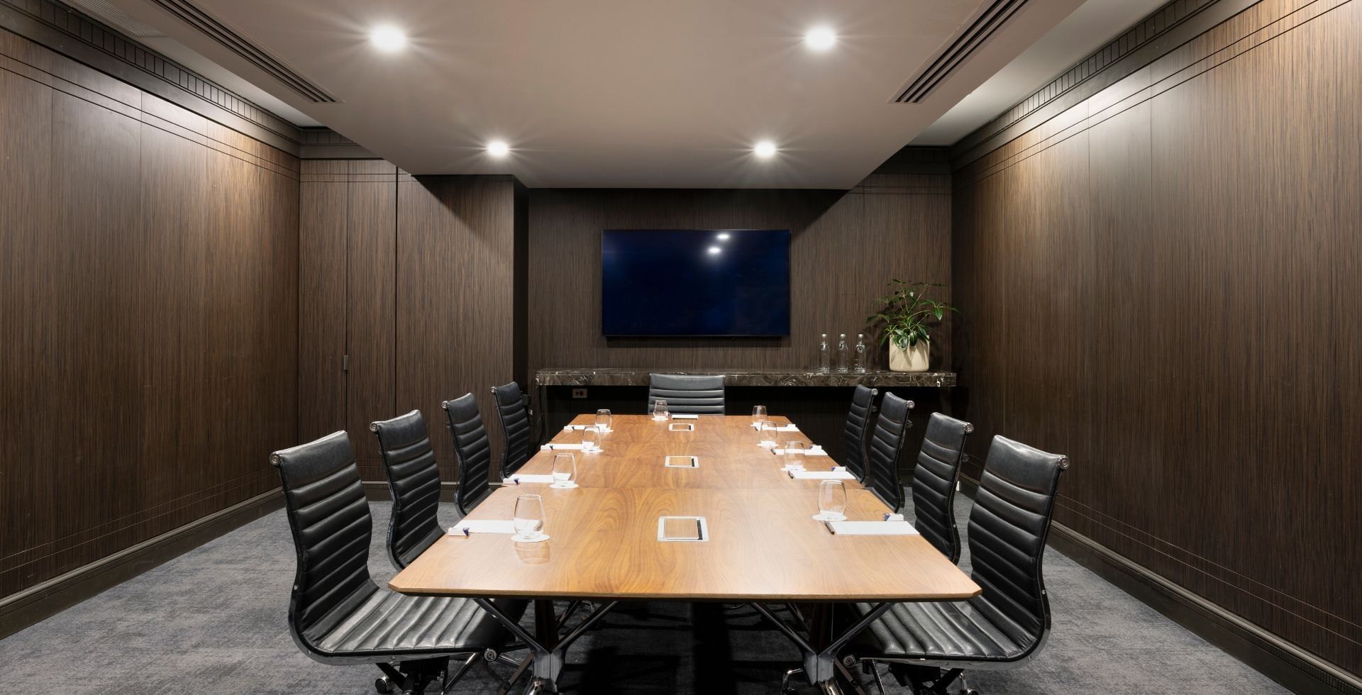 Pullman Melbourne on the Park | Melbourne Hotels | Meetings & Events | Melbourne Accommodation
