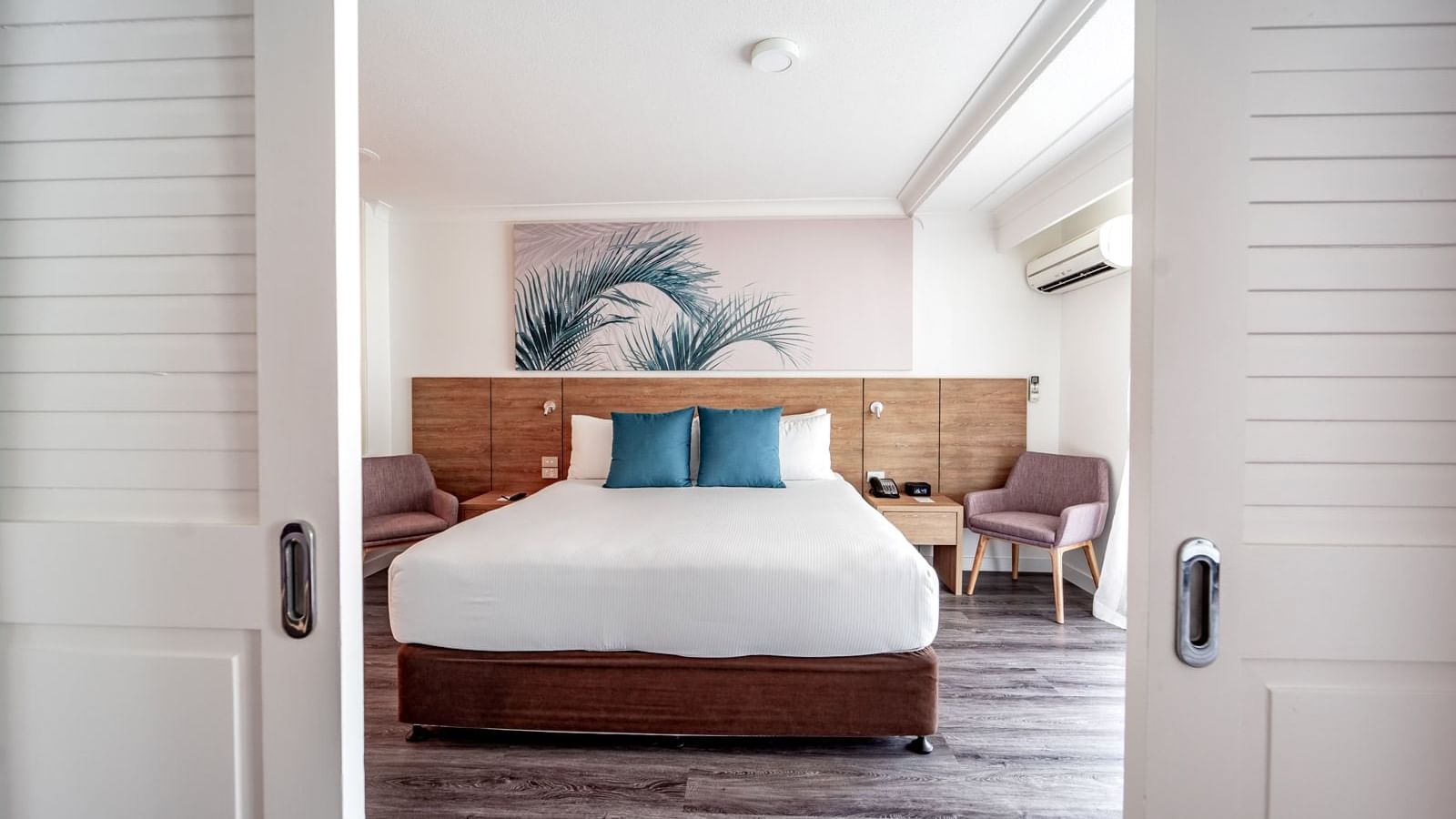 Novotel Cairns Oasis Resort Deluxe suite accommodation