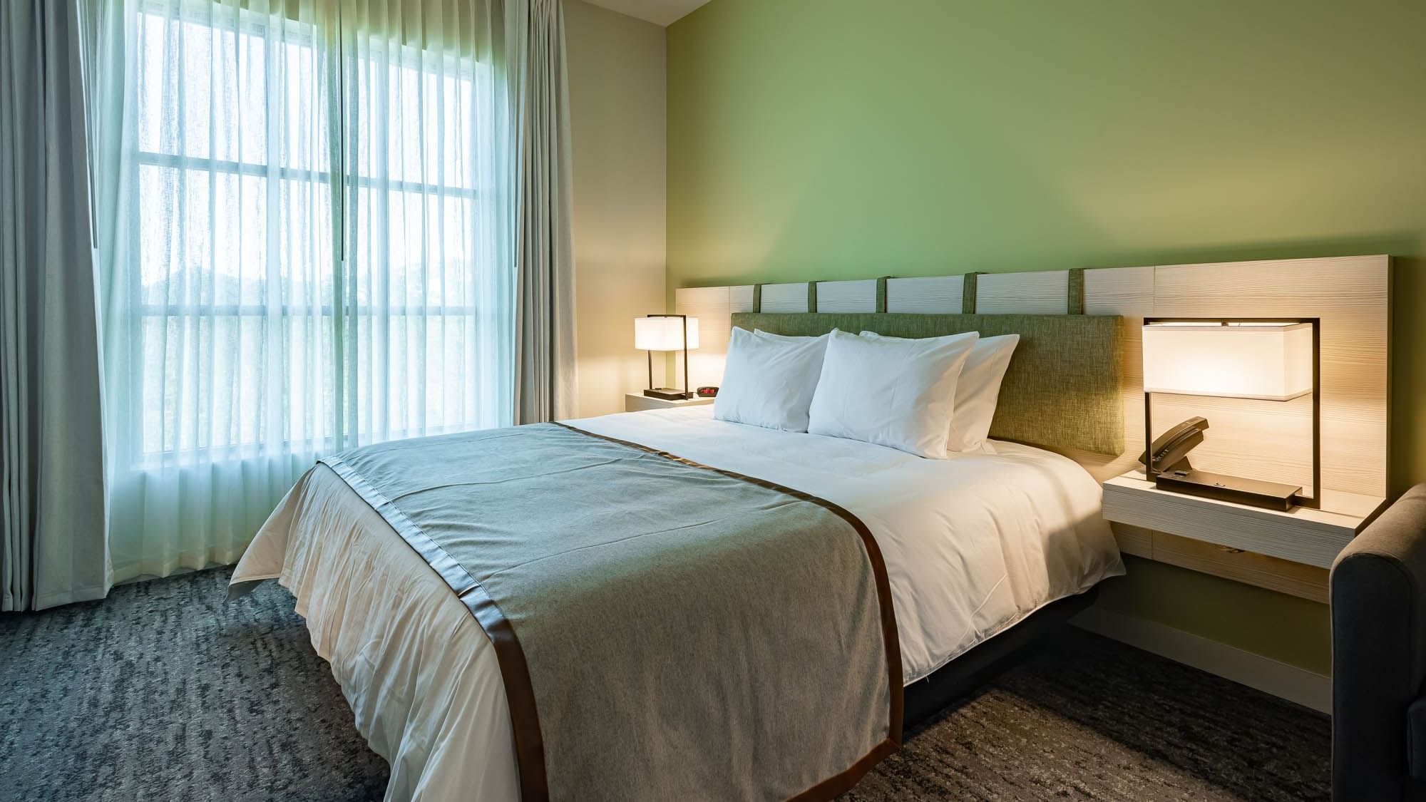 Premium-King-Nature View Room at The Lodge 30A