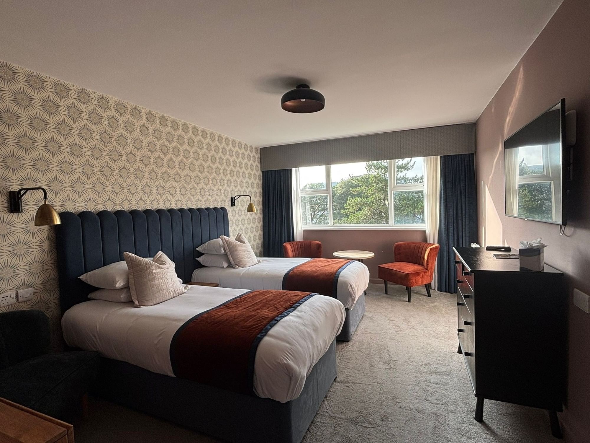 Superior Twin Room at The Queens Hotel & Spa