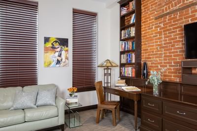 Living & working areas in King Superior Study at Retro Suites