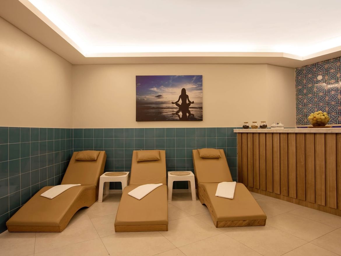 Spa beds with accessories at Marmaris Bay Resort