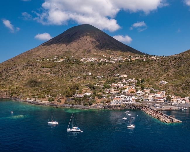 Boat tours Aeolian island