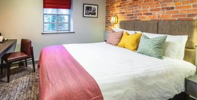 hepburn hotel room at easthampstead park in berkshire