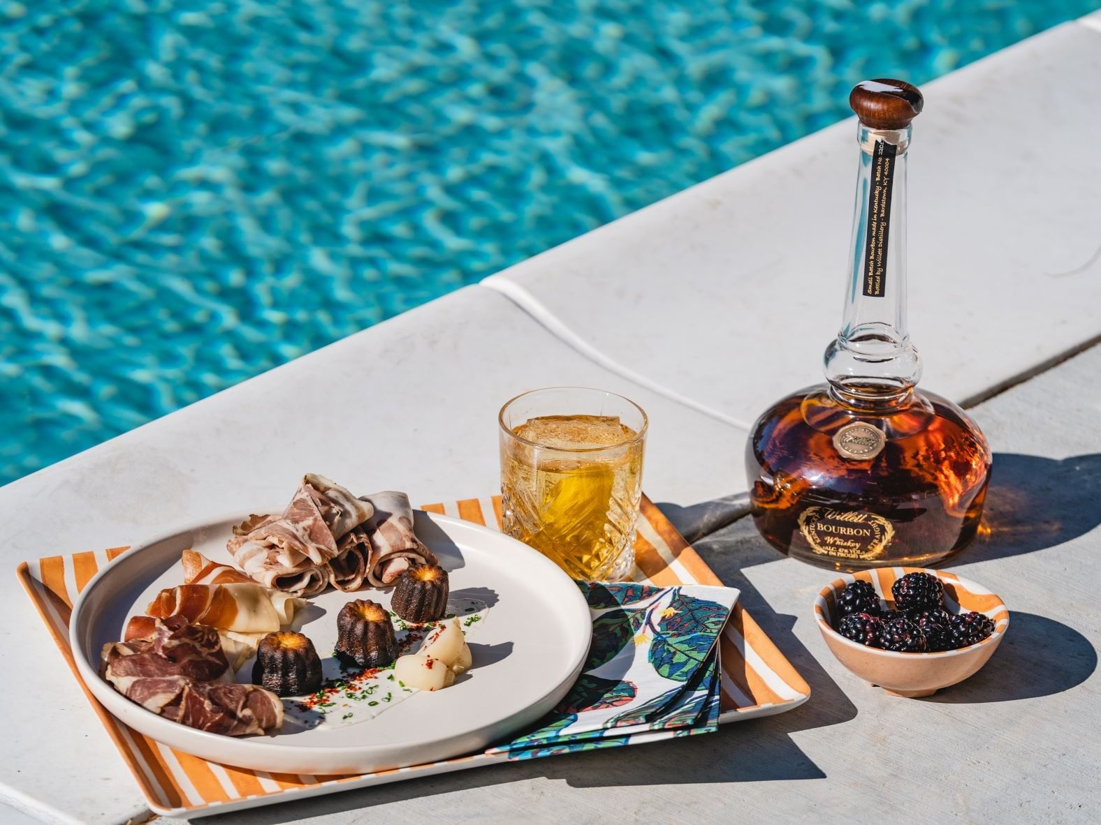 Snacks & liquor by the pool bar deck at Bardstown Motor Lodge