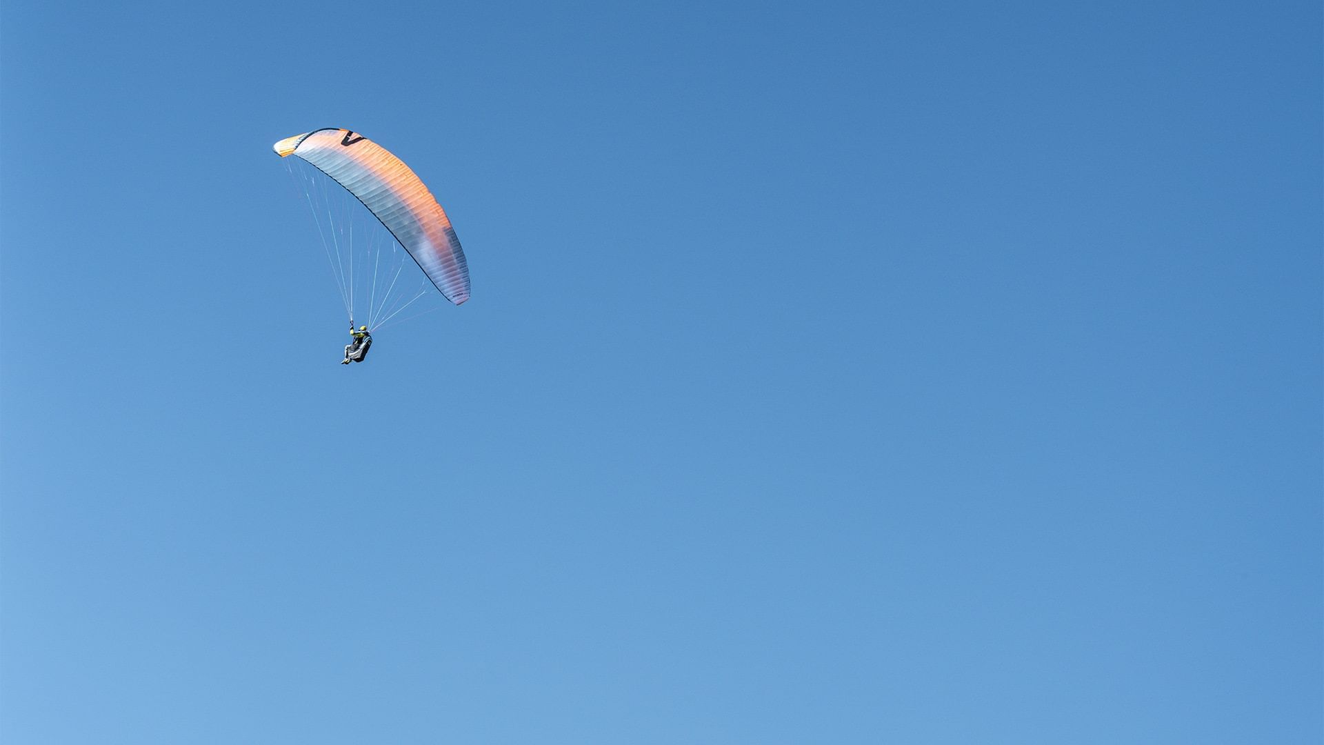 Tandem Paragliding on the Seiser Alm