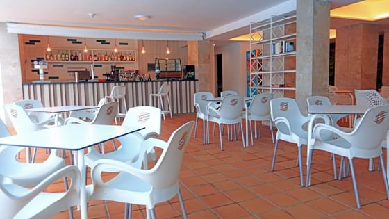 Dining in Aloe Pool Bar at Hotel Lemon & Soul Cactus Garden