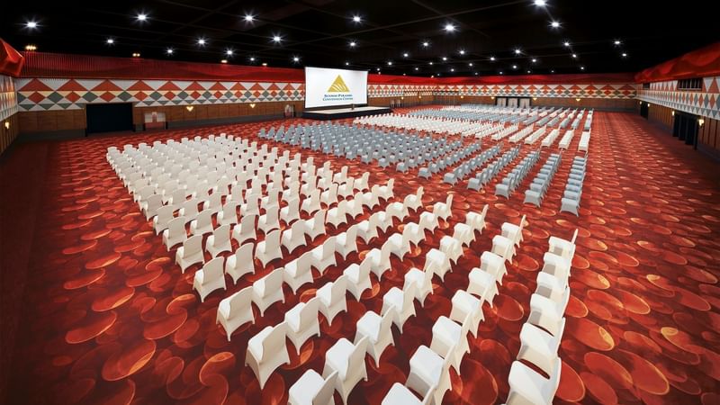 GRAND PYRAMID WITH THEATRE SET UP