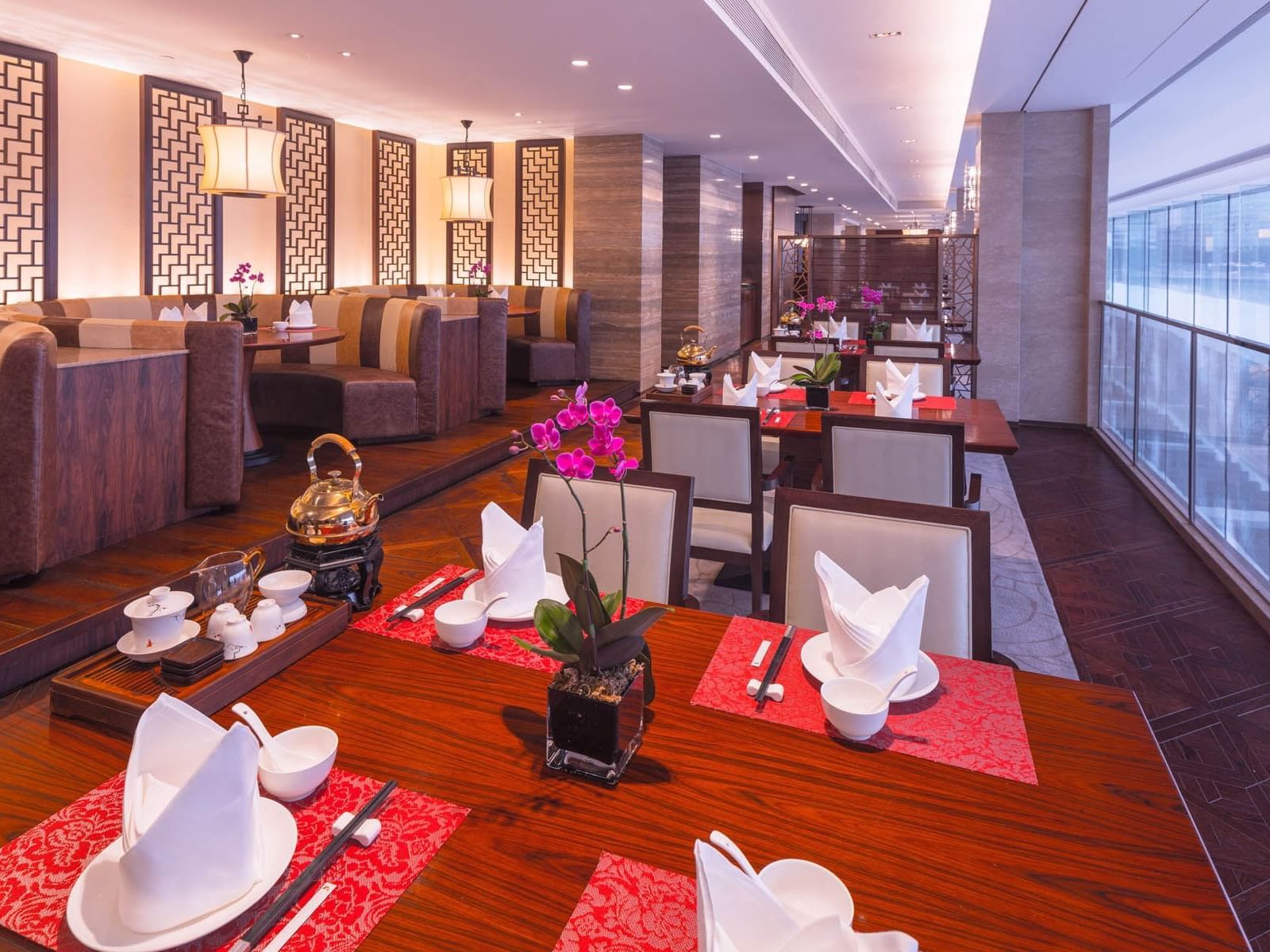 Interior of Flavor of China Restaurant at White Swan hotel