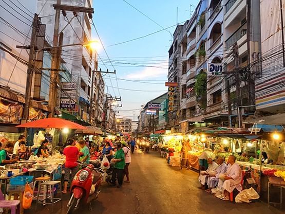 Crowded street shops at Gim Yong Market near Hop Inn Hotel