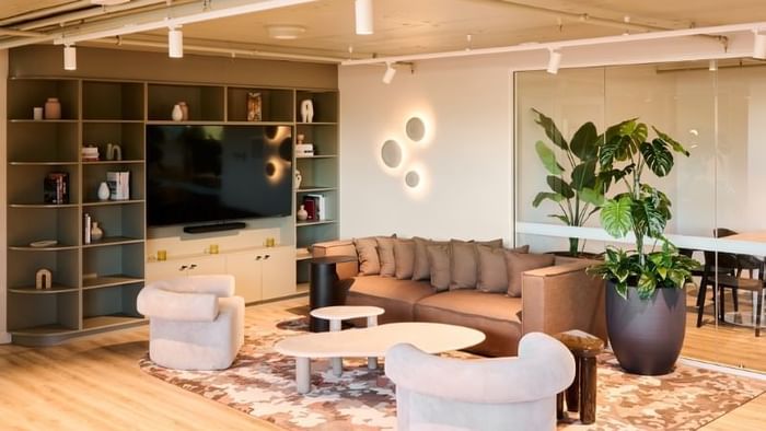 Dickson Village Apartments - Lounge Area