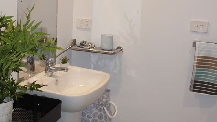 School Street Studios_Studio Bathroom