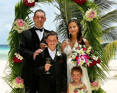 Family Photo at Weddin