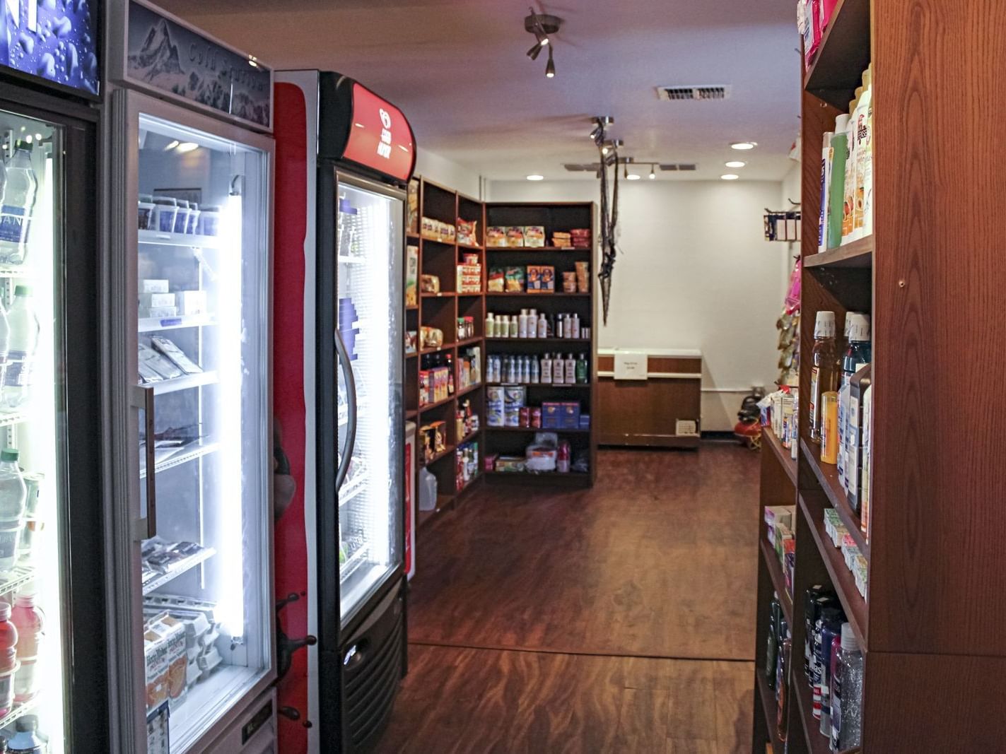 Food shelves at the Marketplace in Mystic Dunes Resort