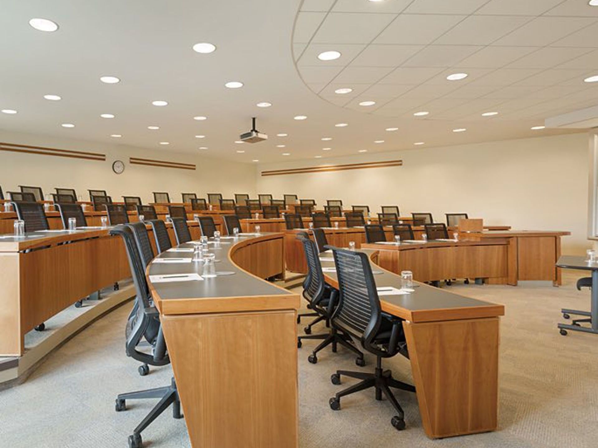 Oak Room Amphitheatre with amphitheater-style seating for meeting rooms in London, Ontario, at Spencer Hotel