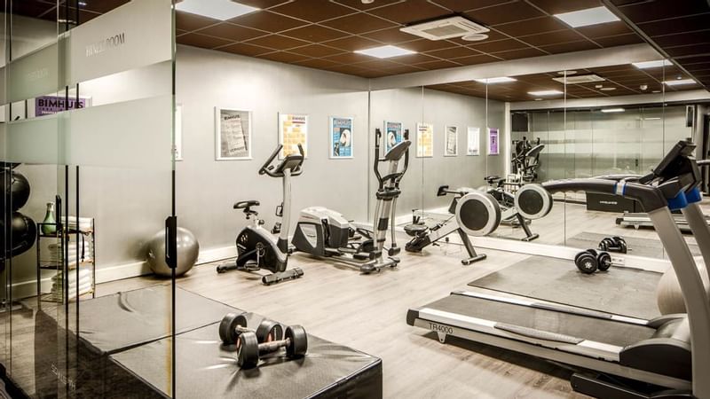 Fully equipped fitness centre at Luxury Suites Amsterdam