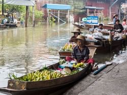 Damnoen Saduak Floating Market near Chatrium Grand Bangkok